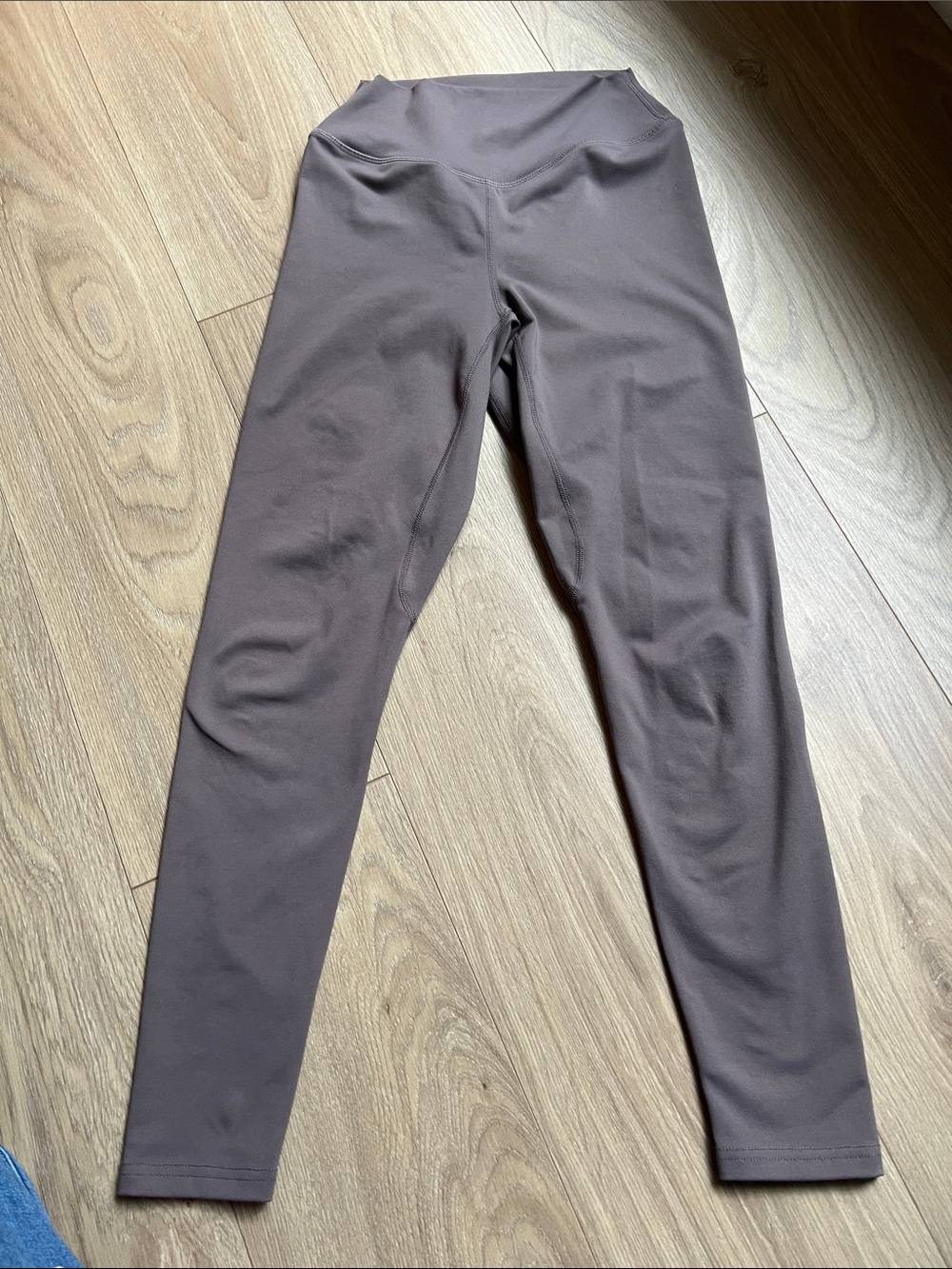 Balance Athletica High-Waist Leggings in Taupe